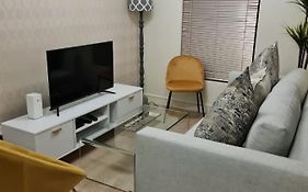 Modern One Bedroom Apartment In Rivonia